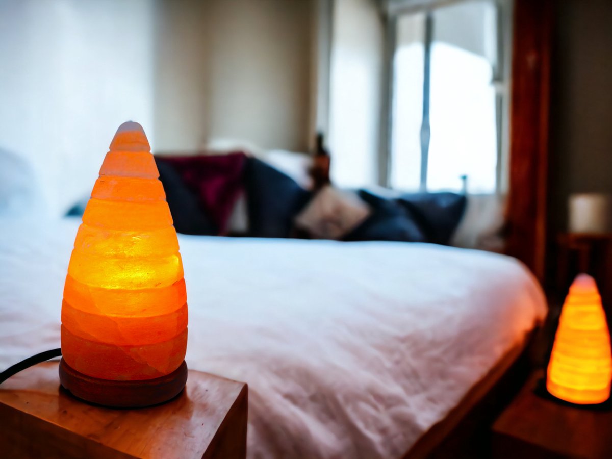 Himalaya Zoutlamp – Kegelvorm – 20cm Hoog – 2kg – Met Snoer, Schakelaar & Lamp